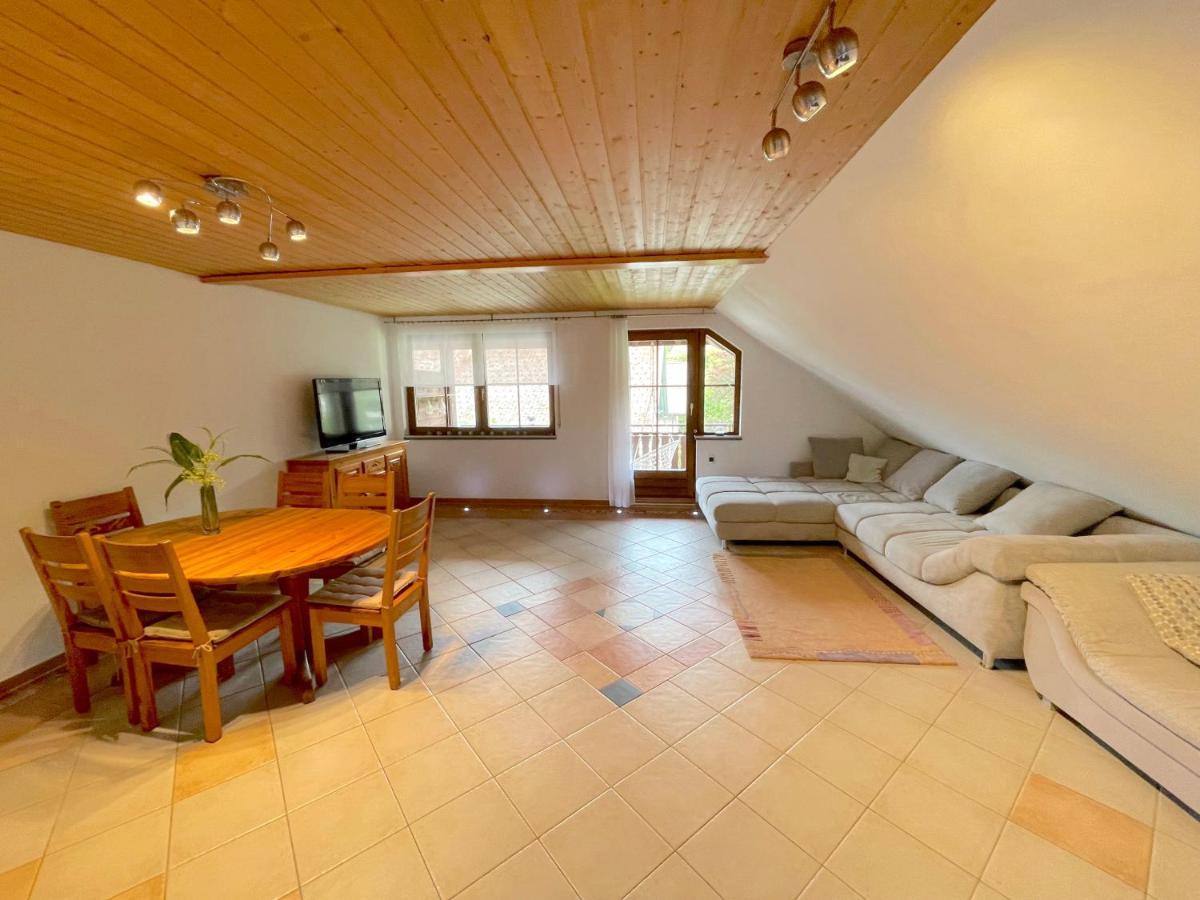 Geraeumiges Maisonette Apartment ทอดท์โมส ภายนอก รูปภาพ