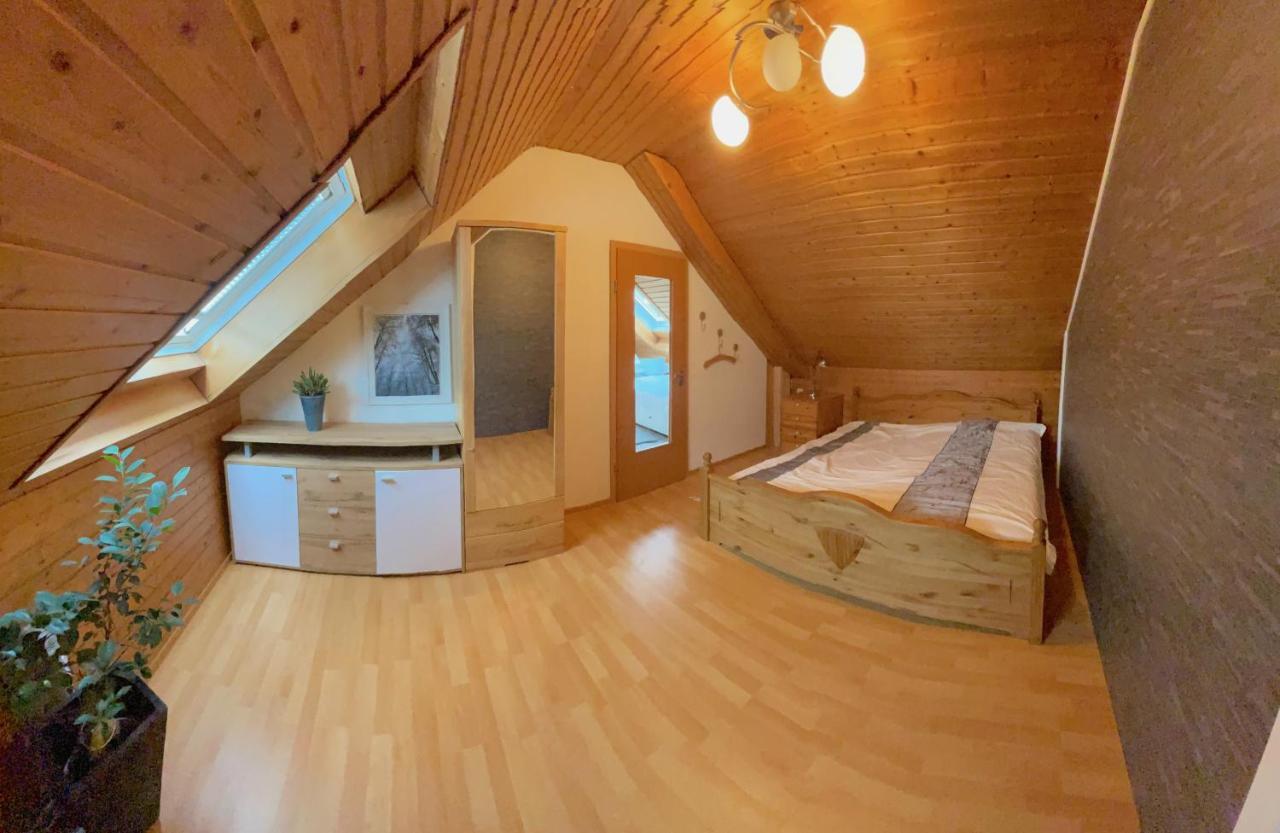 Geraeumiges Maisonette Apartment ทอดท์โมส ภายนอก รูปภาพ